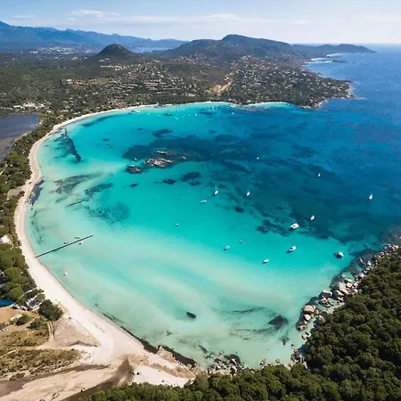 Villa Mini-villa Acces De Pinarello A Pieds Pinarellu (Corsica)