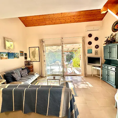 Mini-villa Acces De Pinarello A Pieds Pinarellu (Corsica)